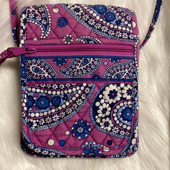Vera Bradley Handbags - Vera cross bossy EUC